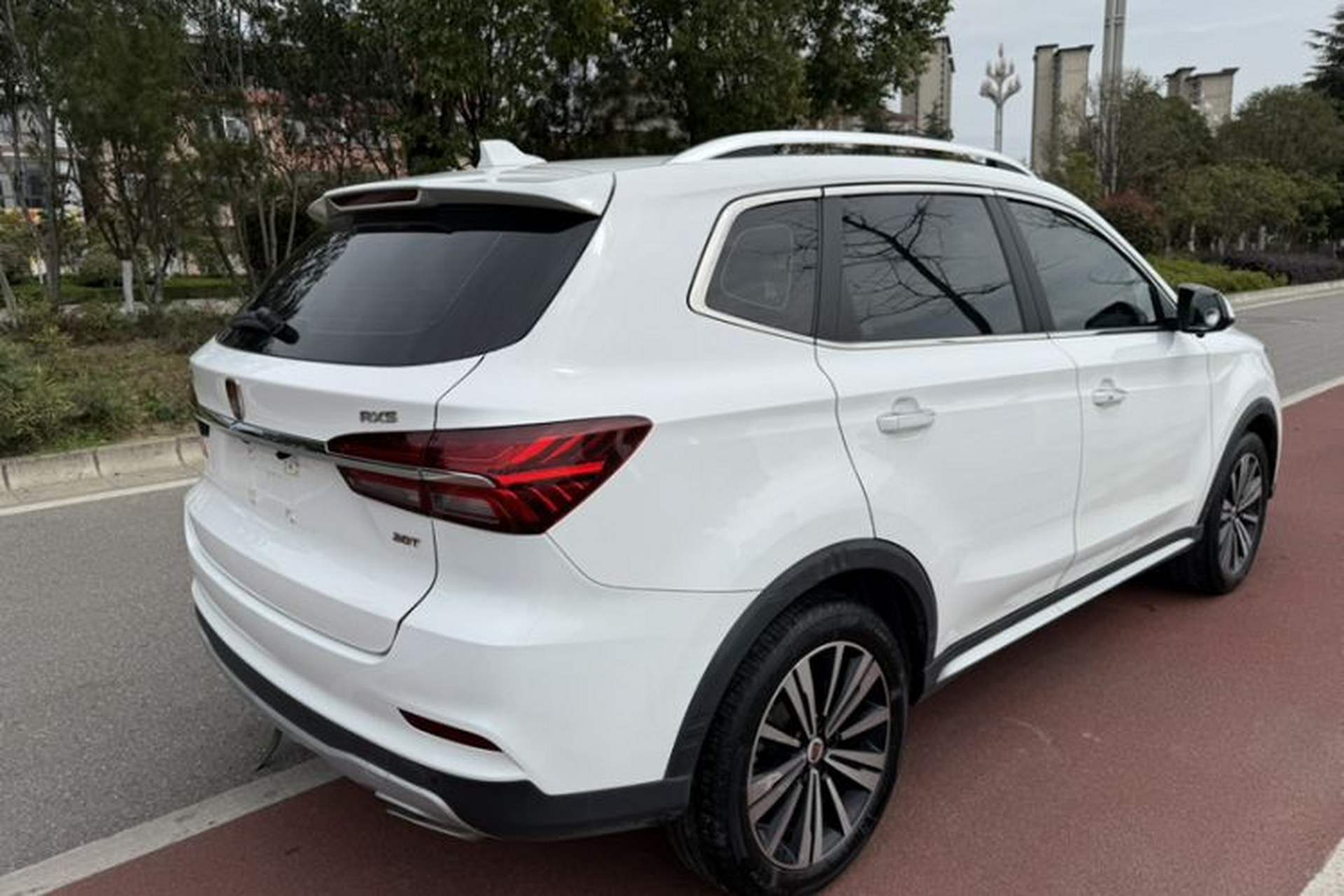 Used Roewe RX5 2020 20T Manual 4G Connect Super-Luxury Flagship Edition Exterior 5