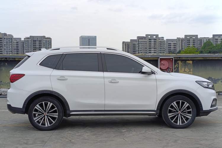Used Roewe RX5 2020 20T Automatic 4G Connected Million Edition Exterior 5