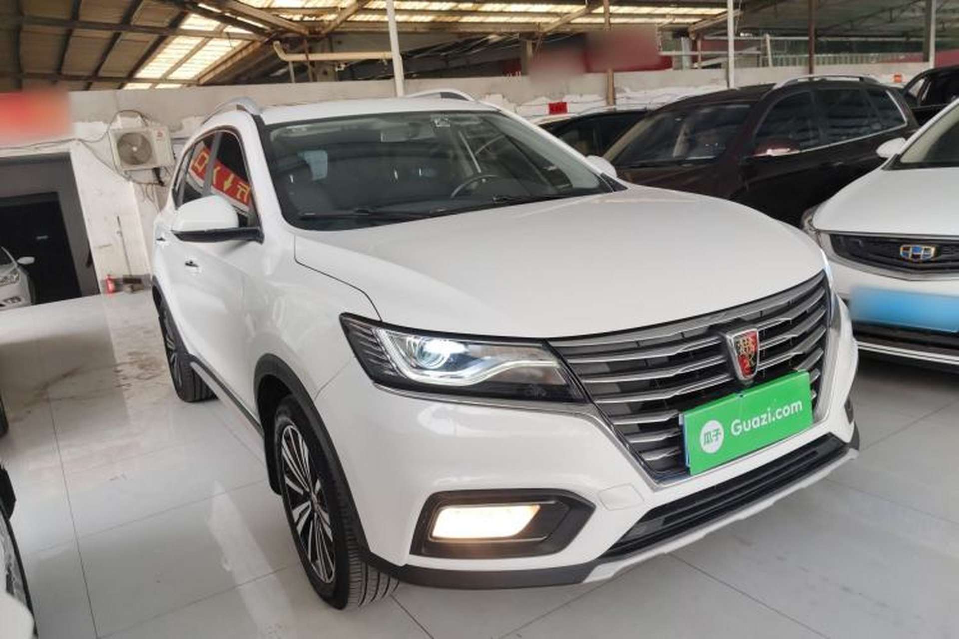 Used Roewe RX5 2020 20T Manual 4G Connect Super-Luxury Flagship Edition Front Right 45 Deg