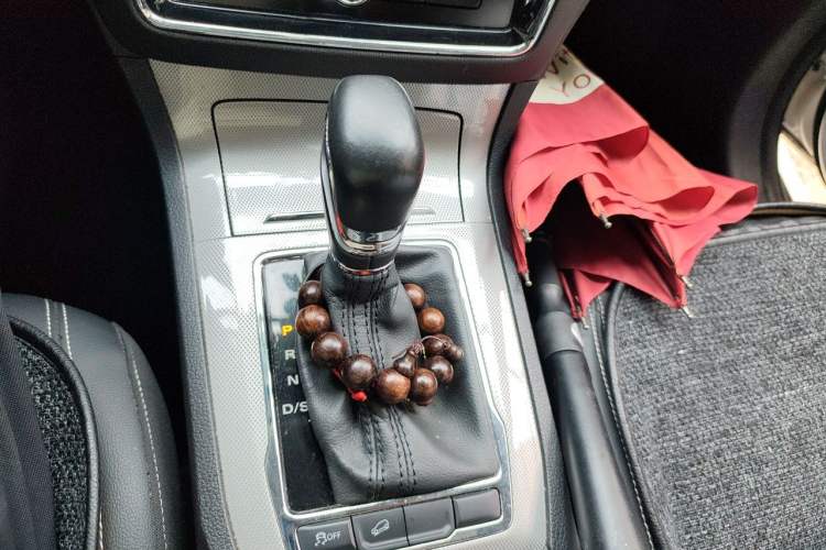 Used Roewe RX5 2020 20T Automatic 4G Connect Superior Flagship Edition Gear Lever