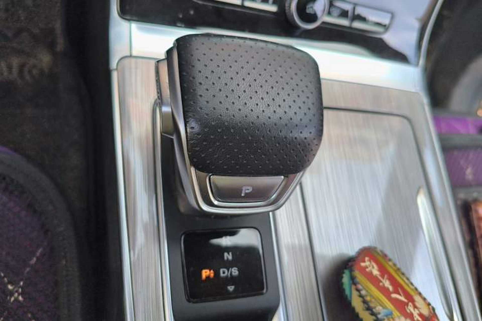 Used Roewe RX5 2020 PLUS 300TGI Automatic Ali National Trend Flagship Edition Gear Lever
