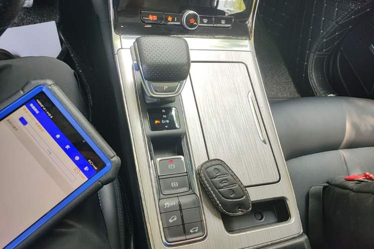 Used Roewe RX5 2020 PLUS 300TGI Automatic Ali National Trend Flagship Edition Gear Lever