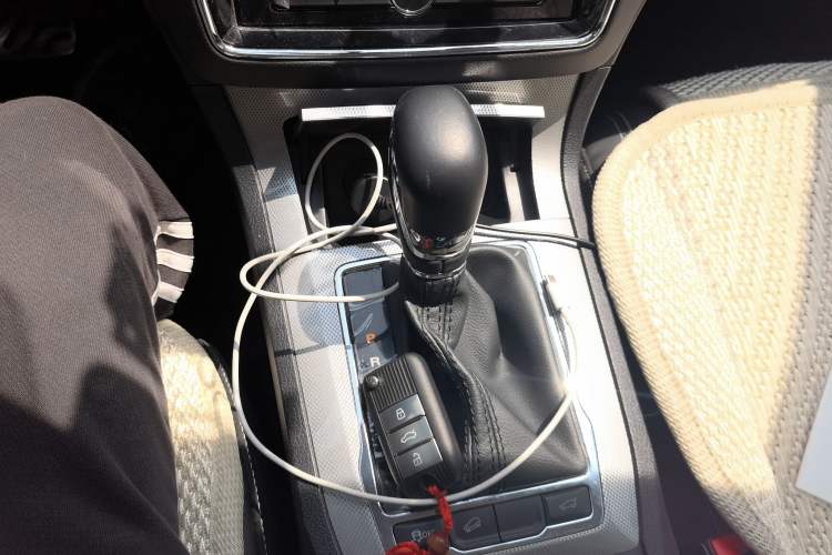 Used Roewe RX5 2020 20T Automatic Ali Smart Connectivity Beyond Intelligent Edition Gear Lever