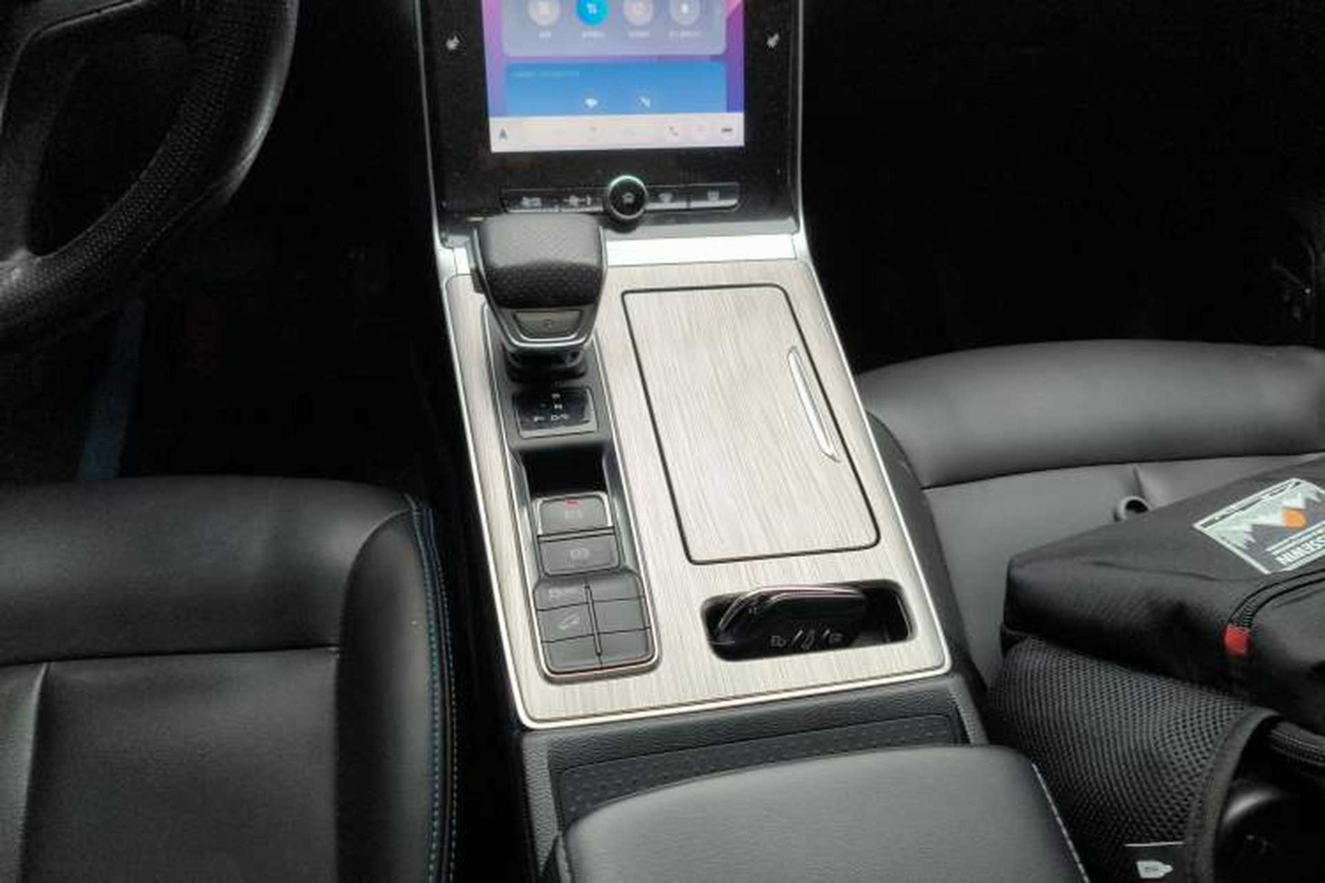 Used Roewe RX5 2020 PLUS 300TGI Automatic Ali New Year Special Edition Gear Lever