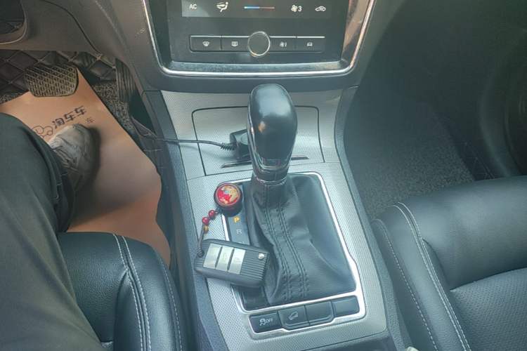 Used Roewe RX5 2020 20T Automatic 4G Connect Superior Flagship Edition Gear Lever