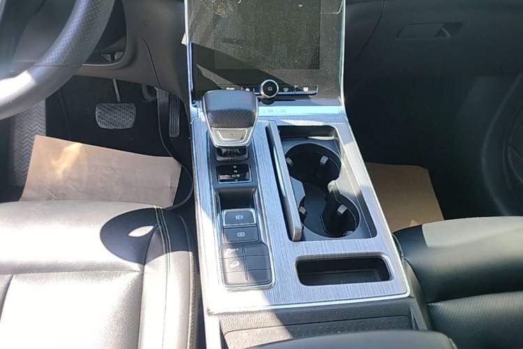 Used Roewe RX5 2020 PLUS 300TGI Automatic Ali National Style Luxury Edition Gear Lever