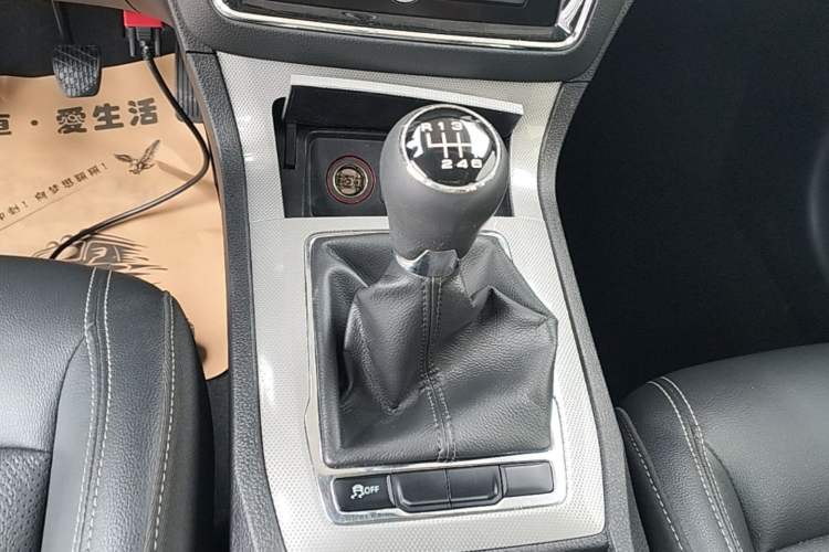 Used Roewe RX5 2020 20T Manual 4G Connect Super-Luxury Flagship Edition Gear Lever