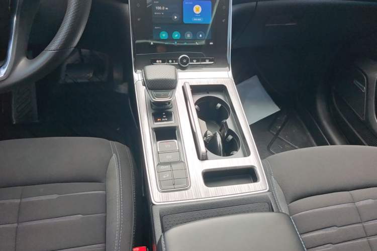 Used Roewe RX5 2020 PLUS 300TGI Automatic Ali New Year Special Edition Gear Lever