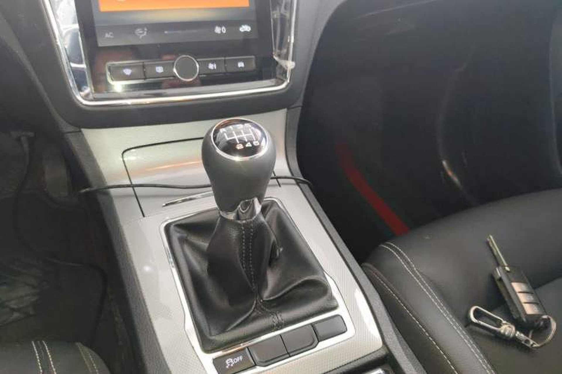 Used Roewe RX5 2020 20T Manual 4G Connect Super-Luxury Flagship Edition Gear Lever