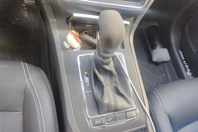 Used Roewe RX5 2020 20T Automatic 4G Connect Superior Flagship Edition Gear Lever