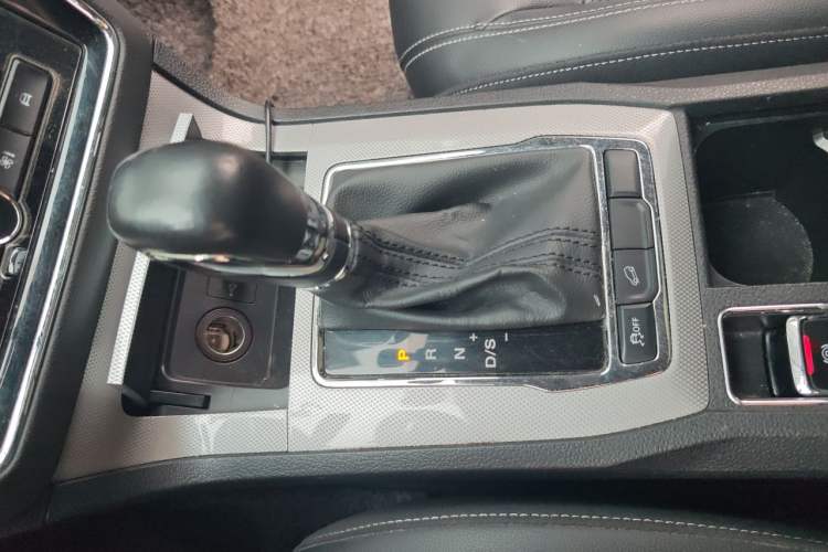 Used Roewe RX5 2020 20T Automatic 4G Connect Superior Flagship Edition Gear Lever