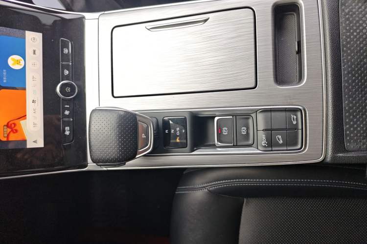 Used Roewe RX5 2020 PLUS 300TGI Automatic Ali National Trend Flagship Edition Gear Lever