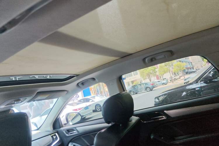 Used Roewe RX5 2020 20T Automatic Ali Smart Connectivity Beyond Intelligent Edition Headliner