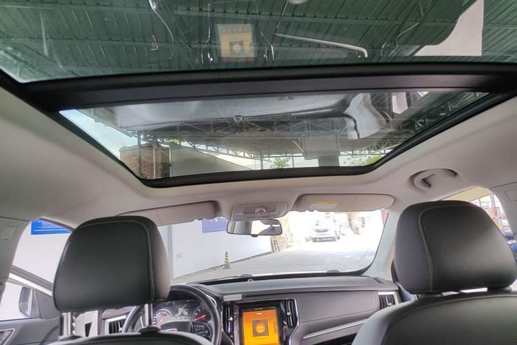 Used Roewe RX5 2020 20T Automatic 4G Connect Superior Flagship Edition Headliner