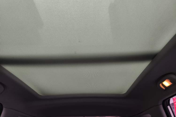 Used Roewe RX5 2020 20T Automatic 4G Connect Superior Flagship Edition Headliner
