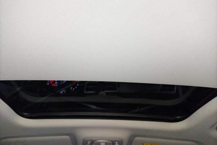 Used Roewe RX5 2020 PLUS 300TGI Automatic Ali New Year Special Edition Headliner