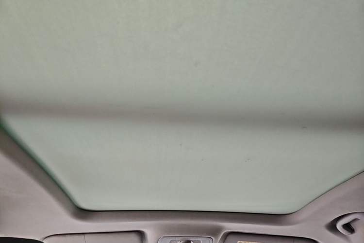 Used Roewe RX5 2020 20T Automatic Ali Smart Connectivity Beyond Intelligent Edition Headliner