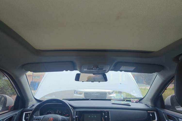 Used Roewe RX5 2020 20T Automatic 4G Connected Million Edition Headliner