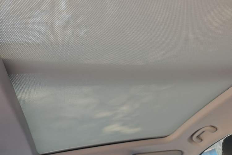 Used Roewe RX5 2020 20T Manual 4G Connect Super-Luxury Flagship Edition Headliner