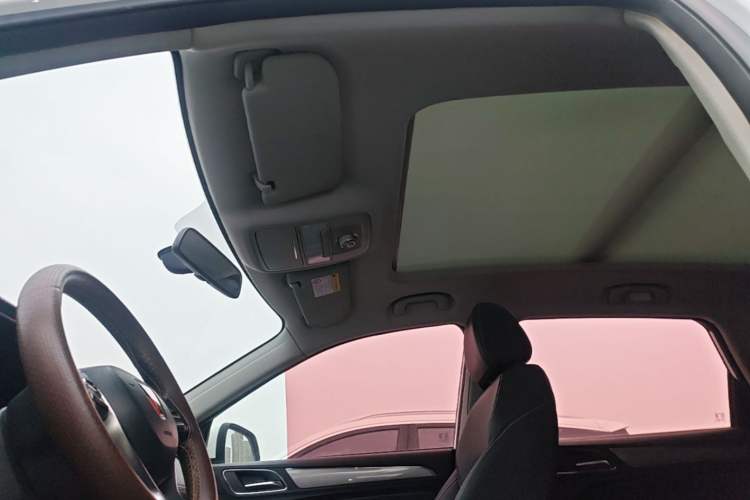 Used Roewe RX5 2020 20T Automatic 4G Connected Million Edition Headliner