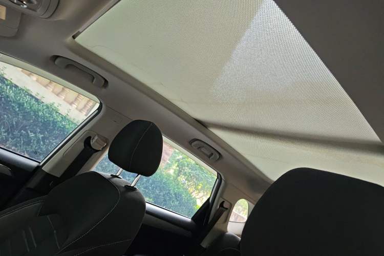 Used Roewe RX5 2020 20T Automatic 4G Connect Excellence Edition Headliner