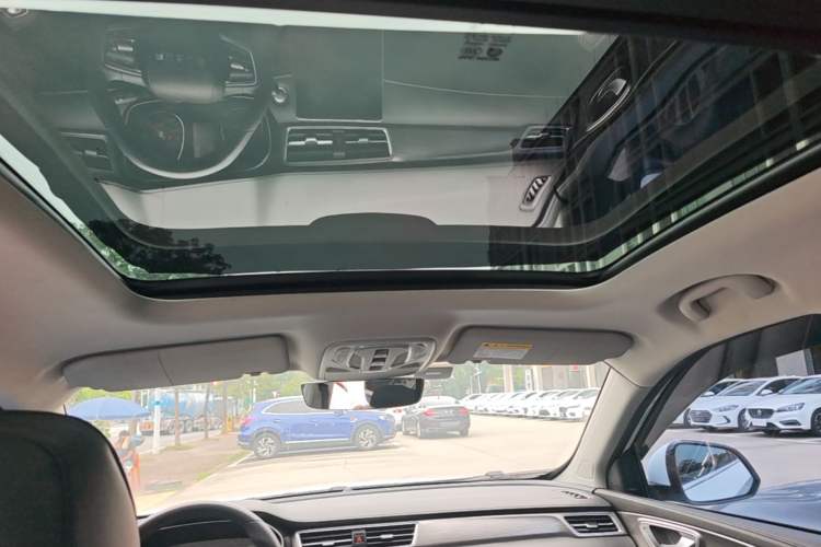 Used Roewe RX5 2020 PLUS 300TGI Automatic Ali New Year Special Edition Headliner