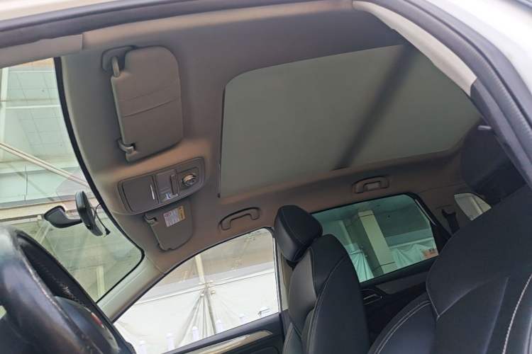 Used Roewe RX5 2020 20T Automatic 4G Connected Million Edition Headliner