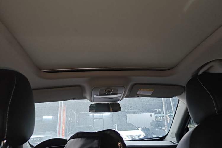 Used Roewe RX5 2020 20T Automatic 4G Connected Million Edition Headliner