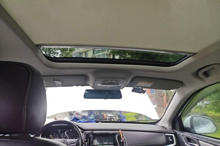 Used Roewe RX5 2020 20T Automatic 4G Connect Superior Flagship Edition Headliner