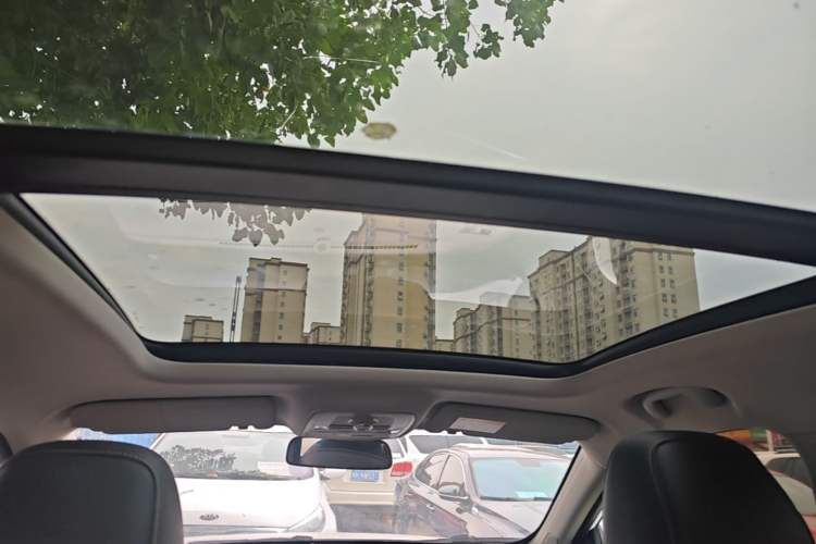 Used Roewe RX5 2020 20T Automatic 4G Connected Million Edition Headliner
