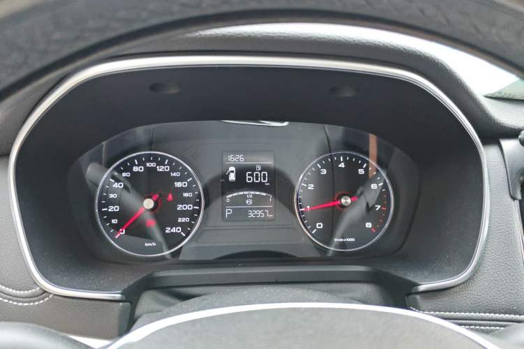 Used Roewe RX5 2020 20T Automatic 4G Connect Superior Flagship Edition Instrument Cluster