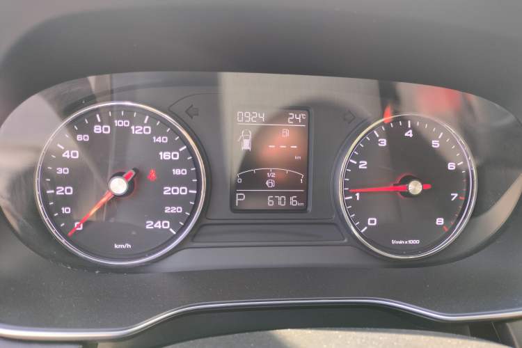 Used Roewe RX5 2020 PLUS 300TGI Automatic Ali National Style Luxury Edition Instrument Cluster