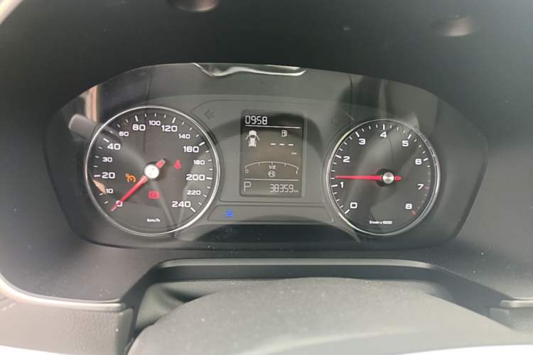 Used Roewe RX5 2020 20T Automatic 4G Connect Superior Flagship Edition Instrument Cluster