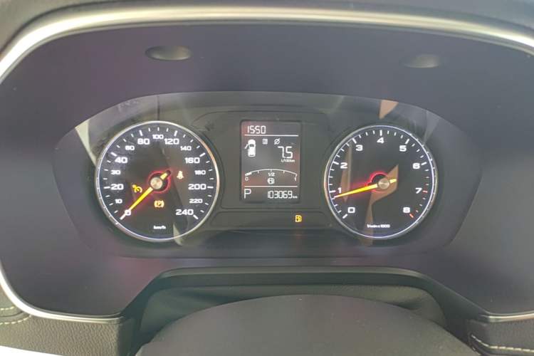 Used Roewe RX5 2020 20T Automatic 4G Connected Million Edition Instrument Cluster