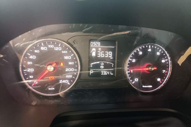 Used Roewe RX5 2020 20T Automatic 4G Connected Million Edition Instrument Cluster