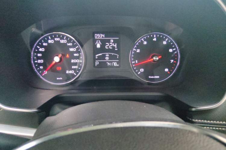 Used Roewe RX5 2020 20T Automatic 4G Connect Superior Flagship Edition Instrument Cluster