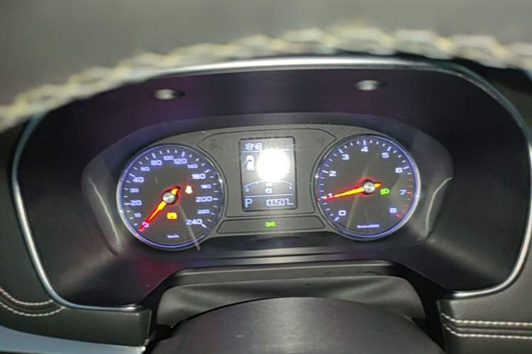 Used Roewe RX5 2020 20T Automatic 4G Connect Superior Flagship Edition Instrument Cluster