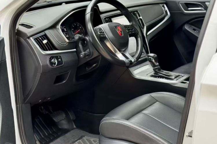 Used Roewe RX5 2020 20T Automatic 4G Connected Million Edition Interior 1
