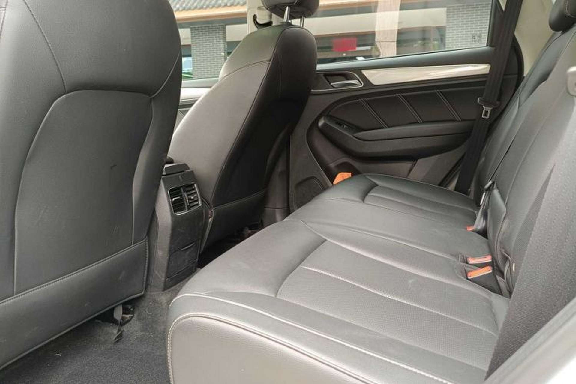 Used Roewe RX5 2020 20T Automatic 4G Connected Million Edition Interior 10