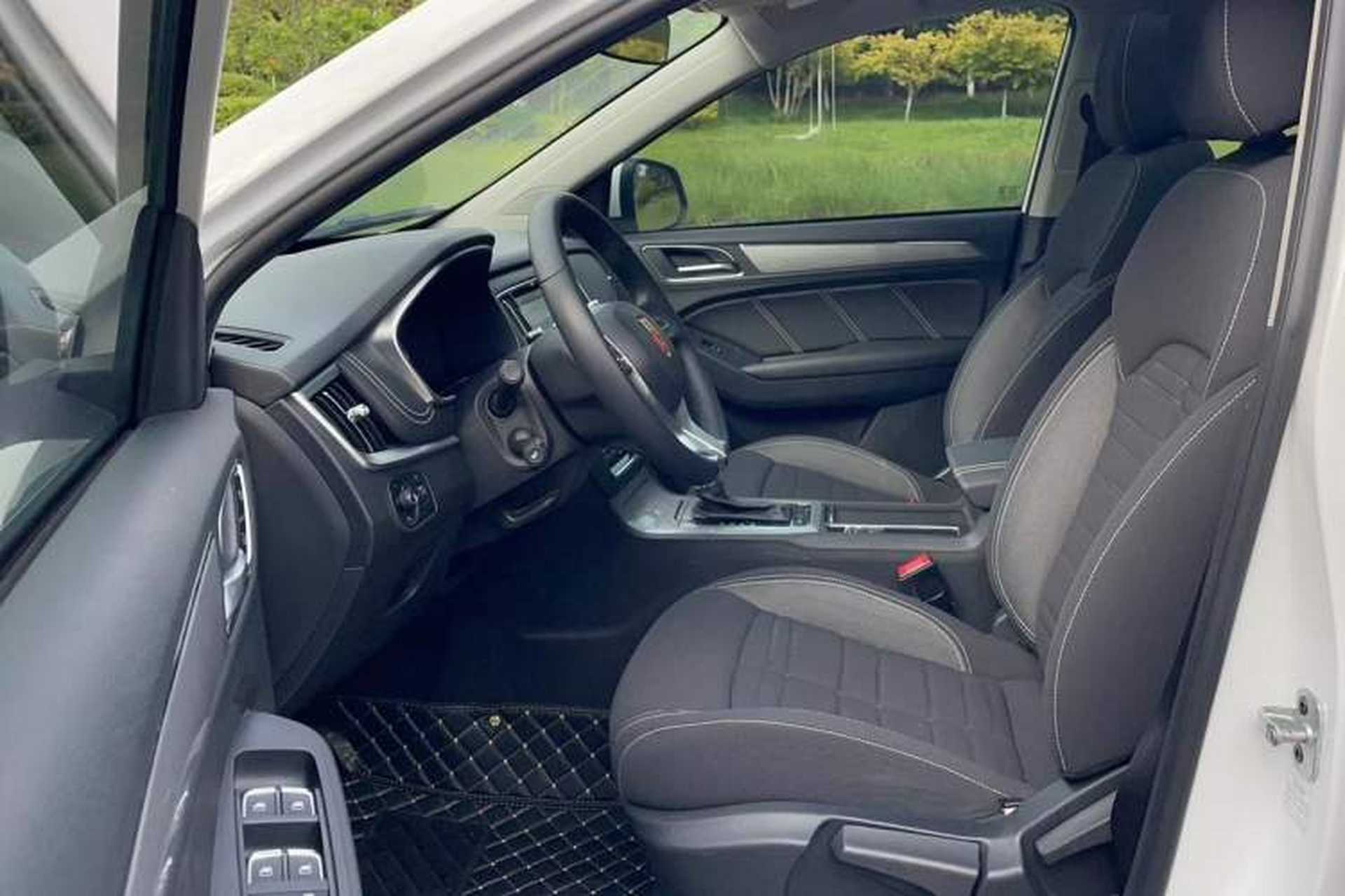 Used Roewe RX5 2020 20T Automatic 4G Connect Excellence Edition Interior 2