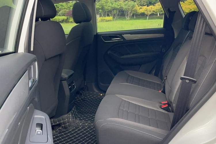 Used Roewe RX5 2020 20T Automatic 4G Connect Excellence Edition Interior 3