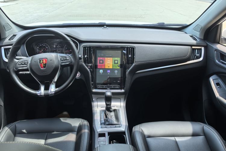 Used Roewe RX5 2020 20T Automatic 4G Connected Million Edition Interior 3