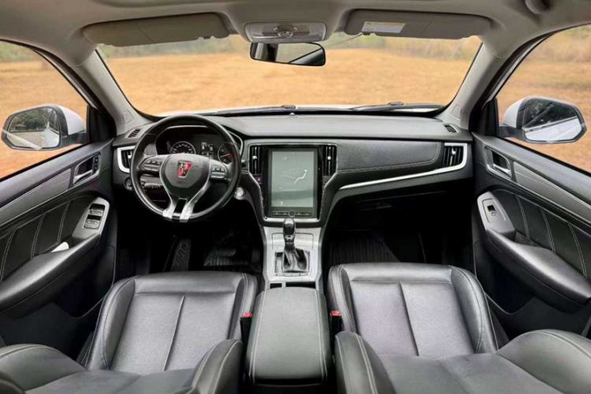 Used Roewe RX5 2020 20T Automatic 4G Connected Million Edition Interior 3