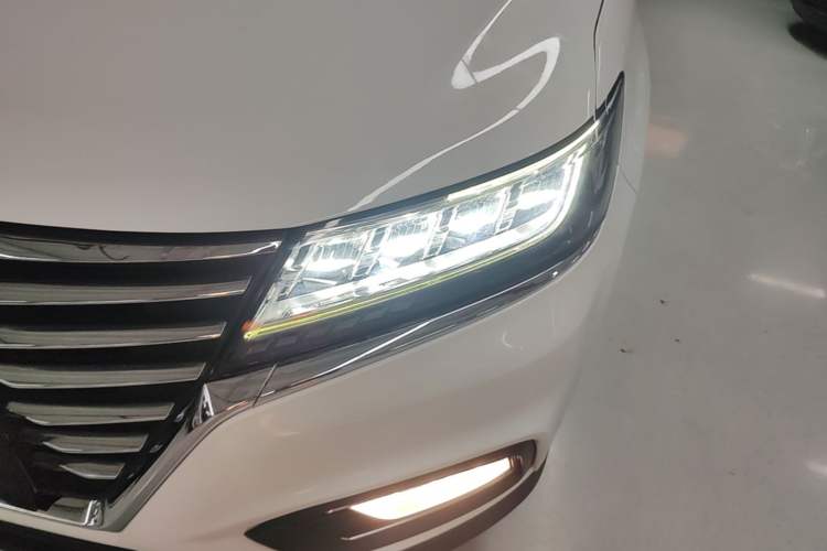 Used Roewe RX5 2020 20T Automatic 4G Connect Superior Flagship Edition Left Front Headlight