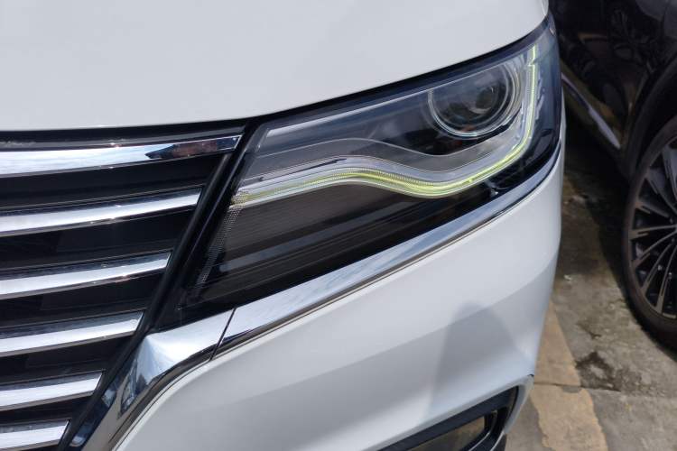 Used Roewe RX5 2020 20T Automatic 4G Connected Million Edition Left Front Headlight