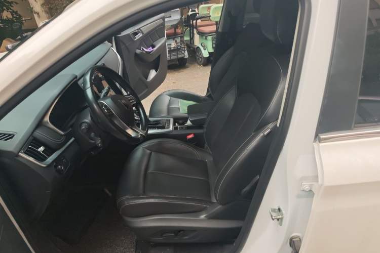 Used Roewe RX5 2020 20T Automatic 4G Connect Superior Flagship Edition Left Front Seat