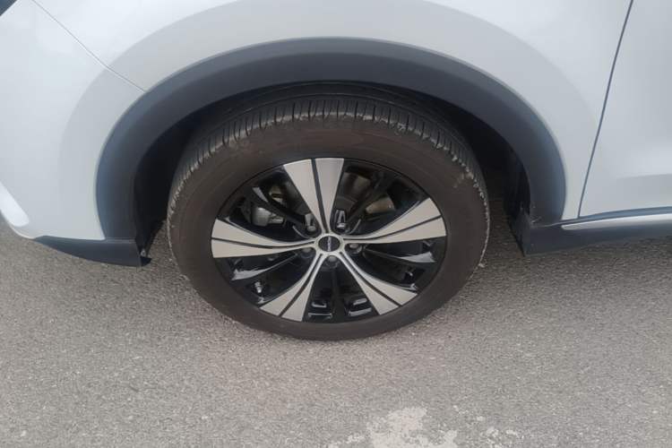 Used Roewe RX5 2020 PLUS 300TGI Automatic Ali National Trend Flagship Edition Left Front Wheel Hub