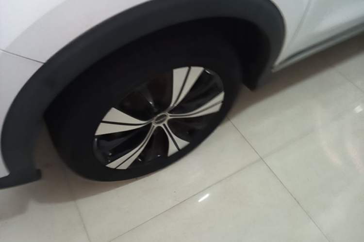 Used Roewe RX5 2020 PLUS 300TGI Automatic Ali New Year Special Edition Left Front Wheel Hub