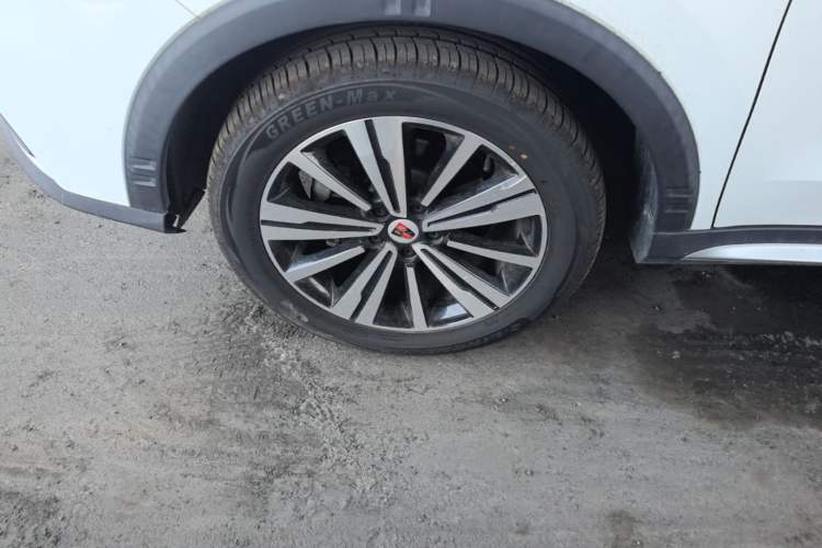 Used Roewe RX5 2020 20T Automatic 4G Connect Excellence Edition Left Front Wheel Hub