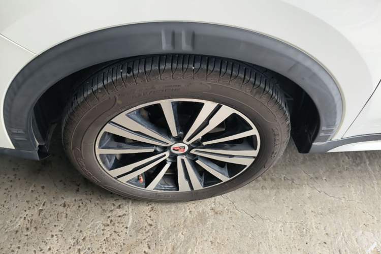 Used Roewe RX5 2020 20T Automatic 4G Connect Superior Flagship Edition Left Front Wheel Hub